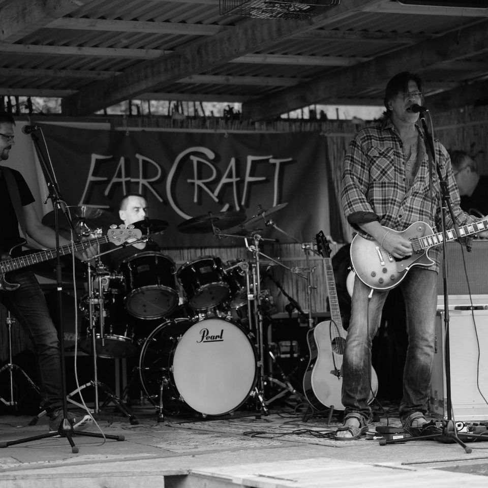 earcraft_on_stage